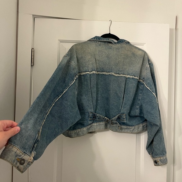 Free People Distressed Denim Jacket Womens Size Small - Picture 4 of 5